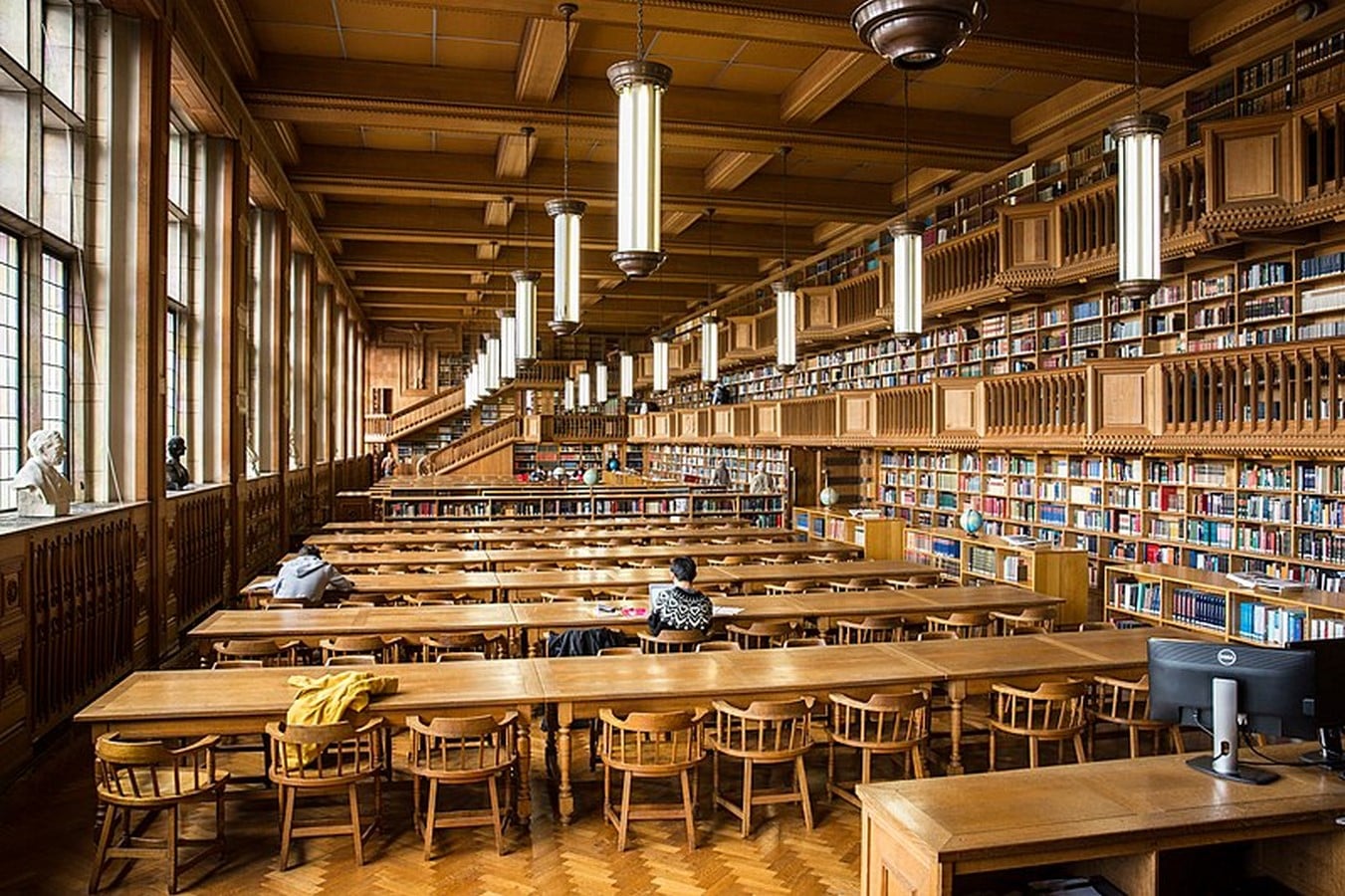 <span style="font-weight: 400;">The New Leuven Library in Belgium. ©Wikimedia Commons</span>
