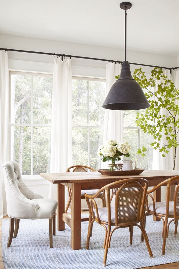 TYPE 1 OF MISMATCHED SEATING_www.elledecor.com