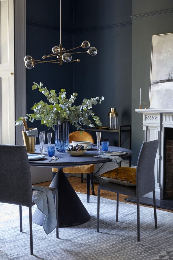 CIRCULAR TABLE CONCEPT 1_www.goodhousekeeping.com