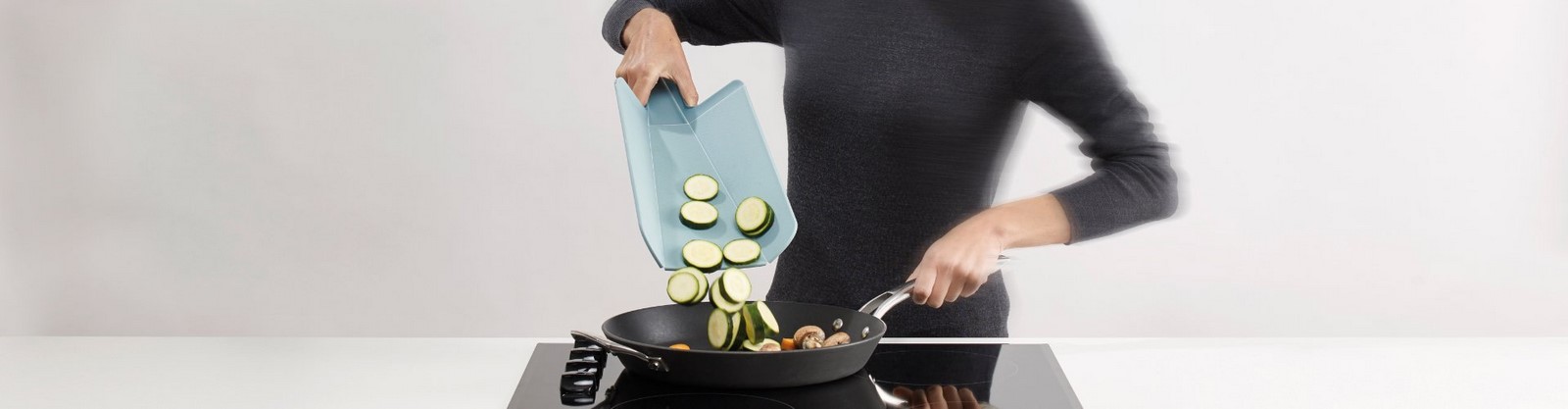 Chop2Pot™ Plus Folding Chopping Board - Sheet3