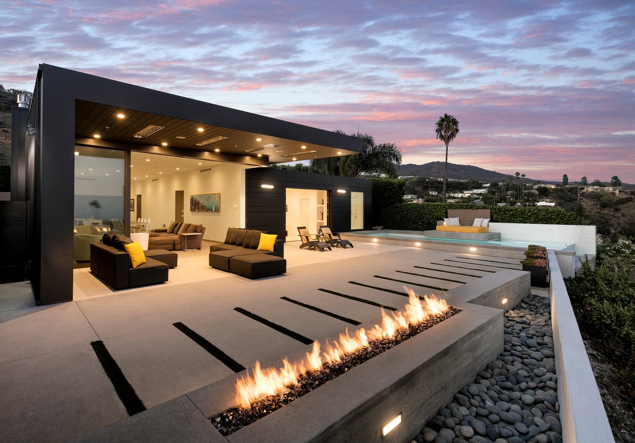 A Gallery-Worthy View by Abramson Architects - Sheet9