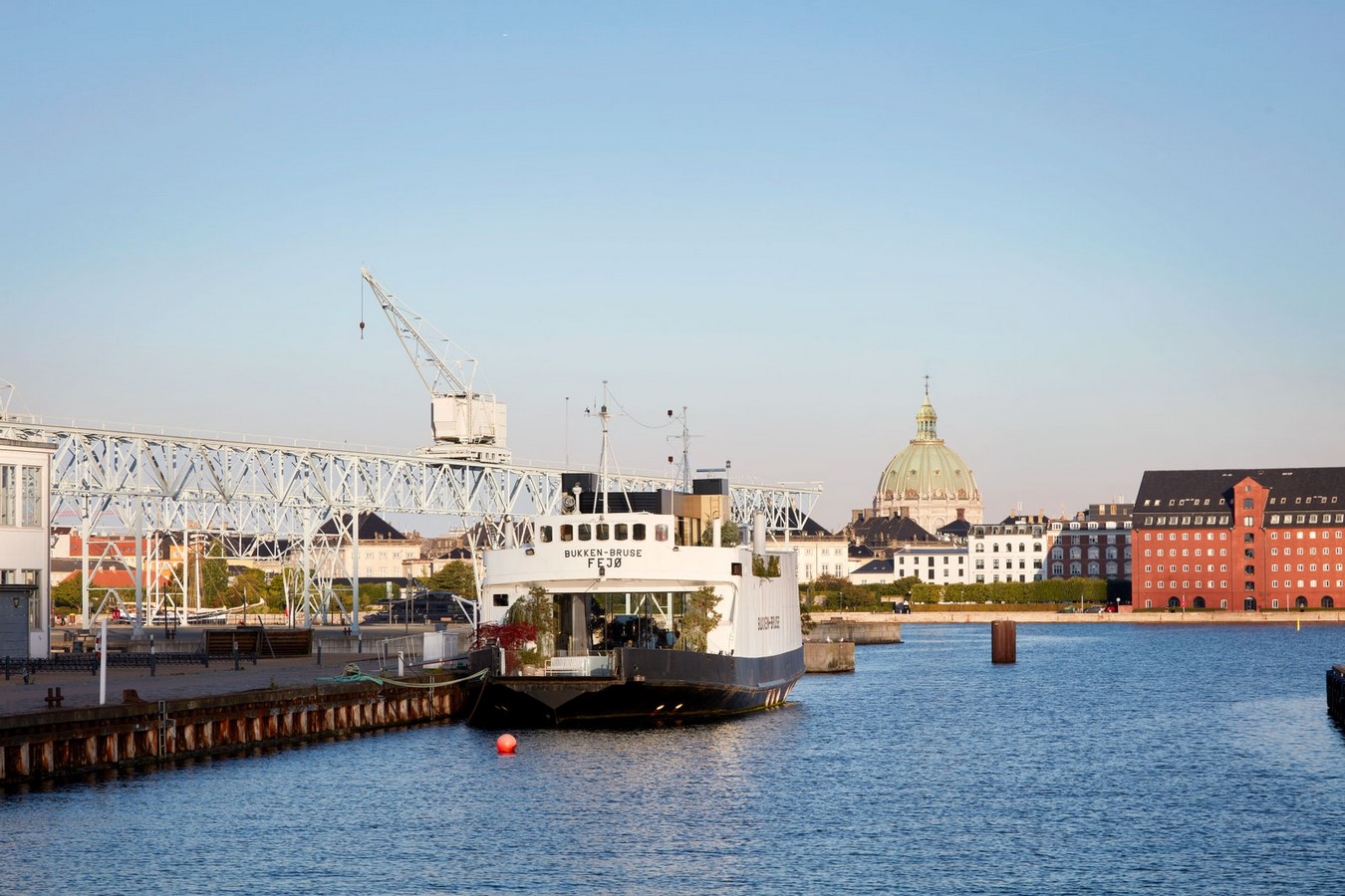 A look inside Bjarke Ingels's Innovative Houseboat-sheet1
