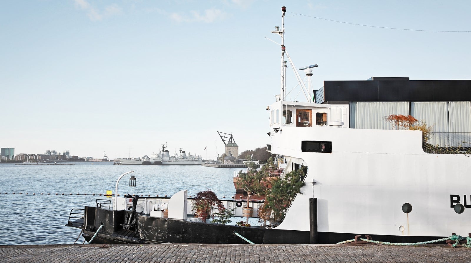 A look inside Bjarke Ingels's Innovative Houseboat - Sheet11