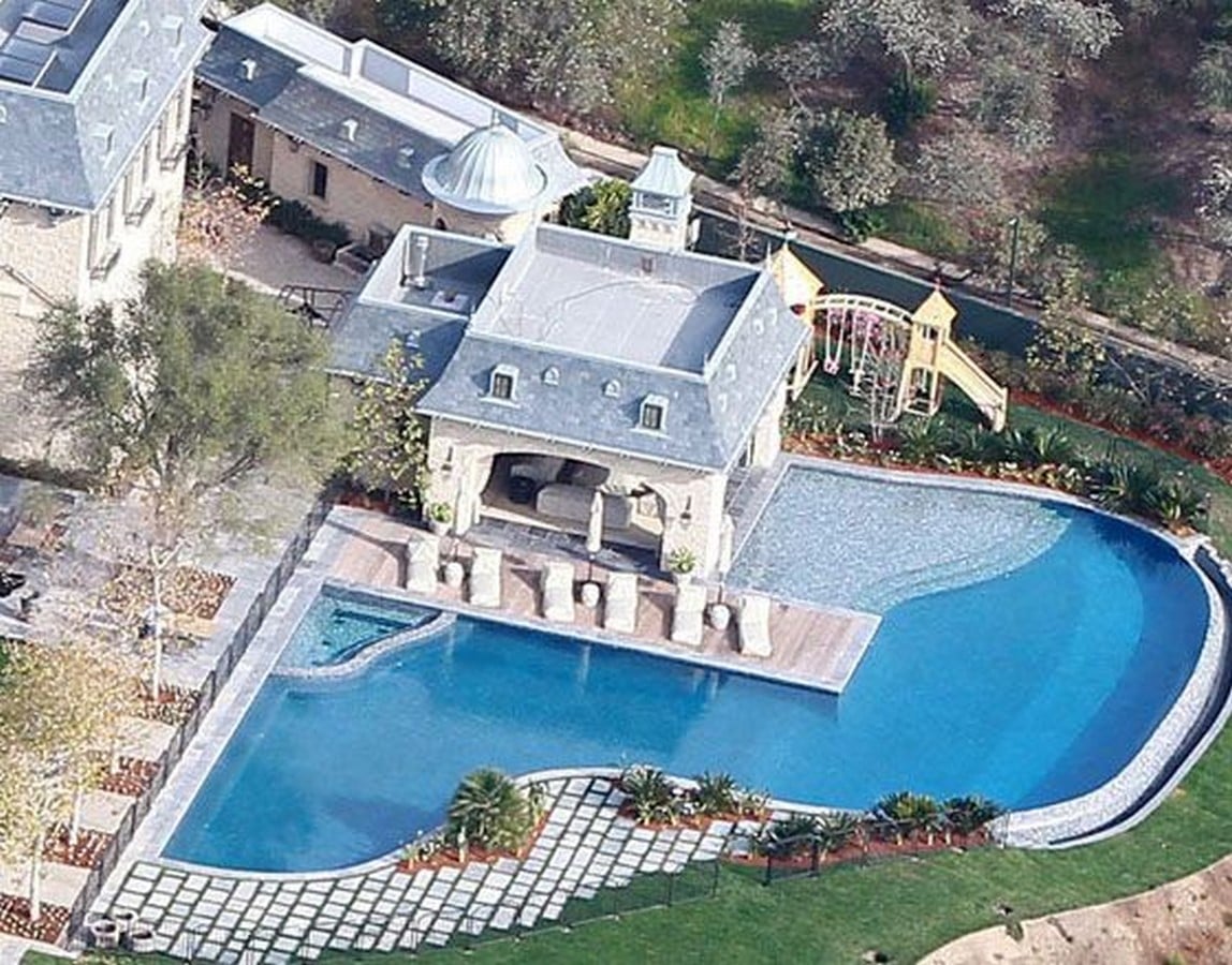 om Brady and Gisele Bündchen’s House - Sheet1
