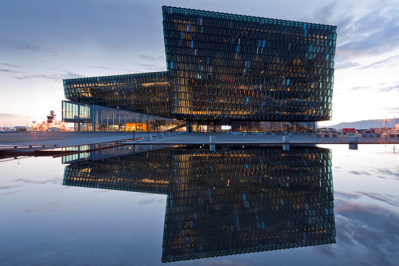The Similarity between architecture and dance - Sheet 2