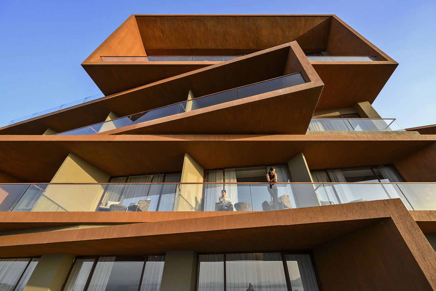 Aria Hotel by Sanjay Puri Architects: Capturing the Beauty - Sheet5