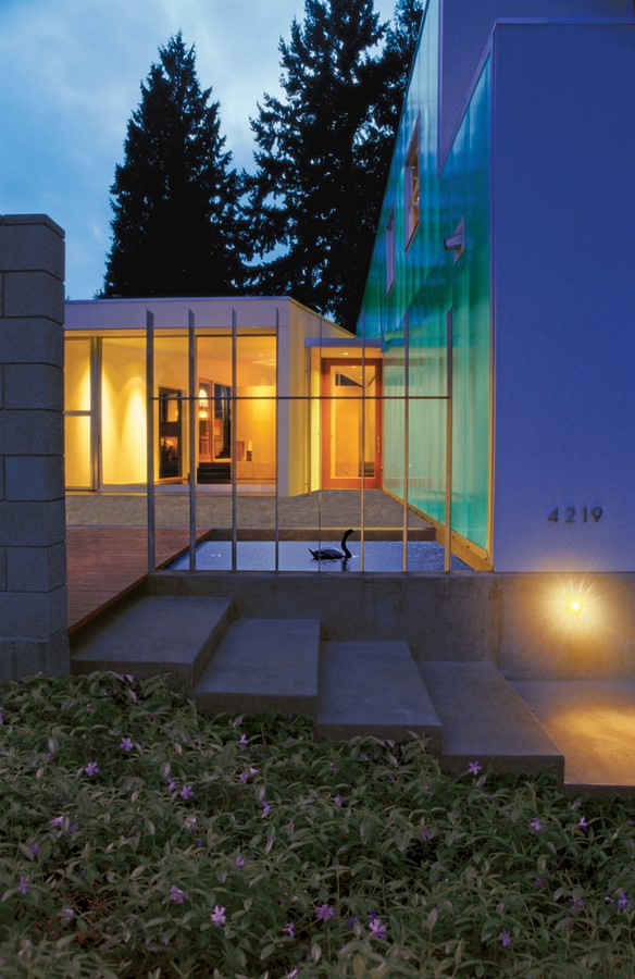 15 architectural projects made out of recycled materials