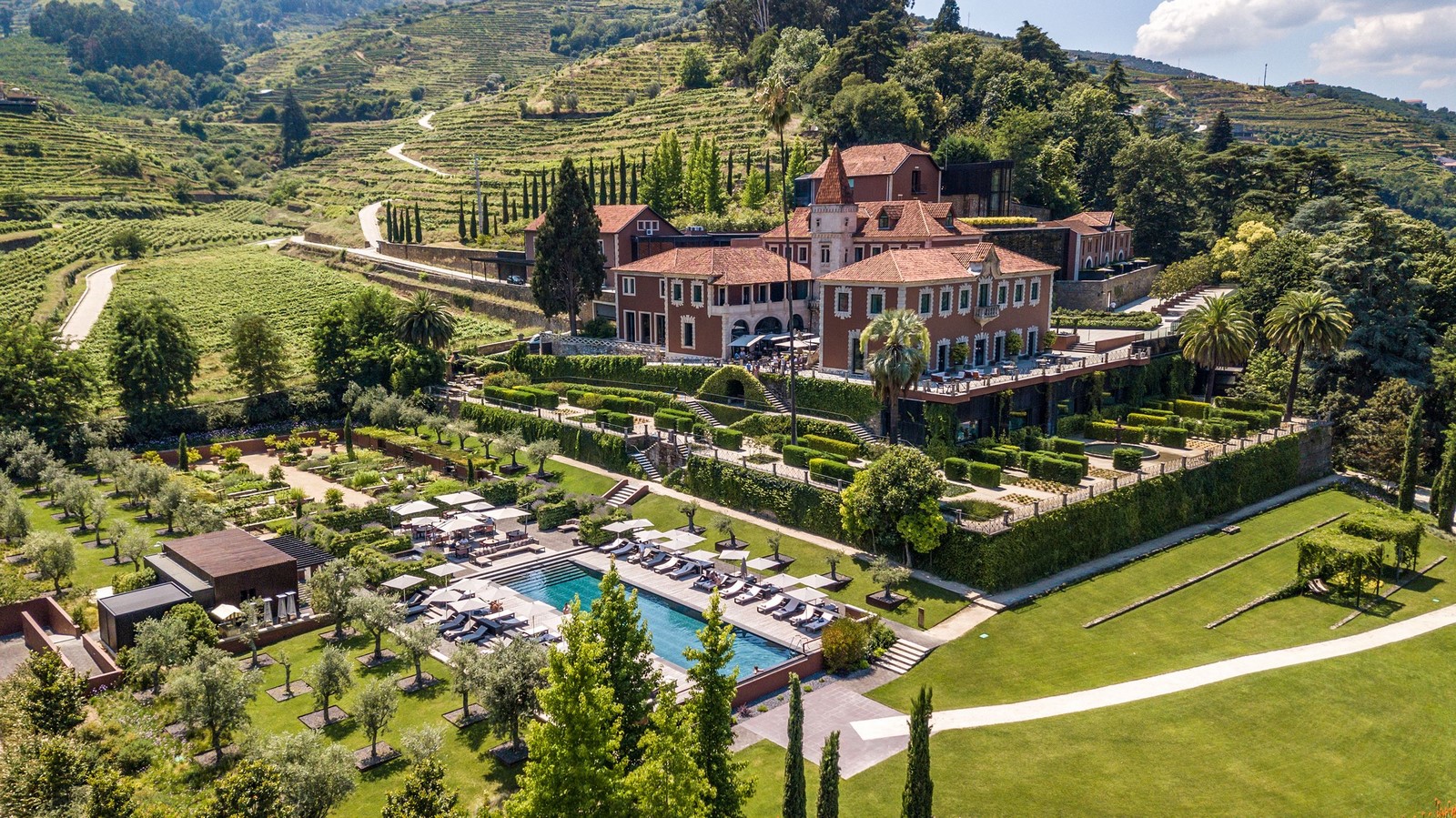 30 Luxurious spas around the world