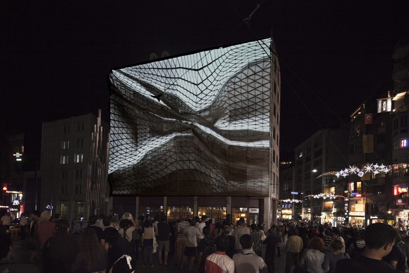 TedTalks for Architects: Art in the age of machine intelligence by Refik Anadol - Sheet3