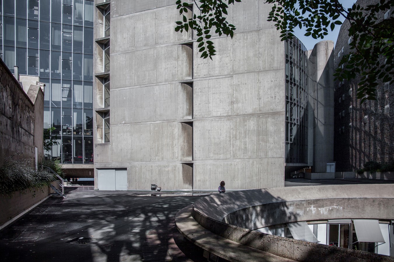 French Communist Party Headquarters by Oscar Niemeyer: Along with the City - Sheet12