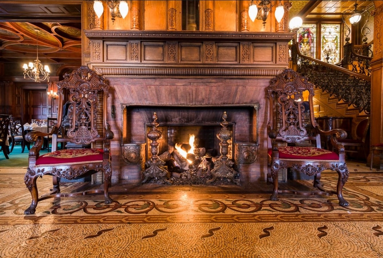 Fireplace at Whitney House_©Tudor ApMadoc