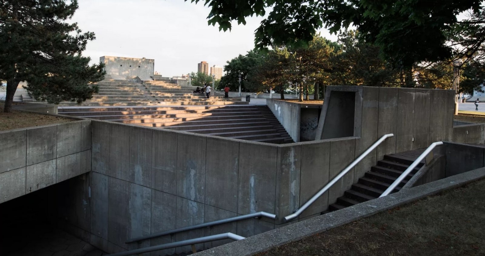 The many levels and winding paths of Hart Plaza_©Michelle Gerard