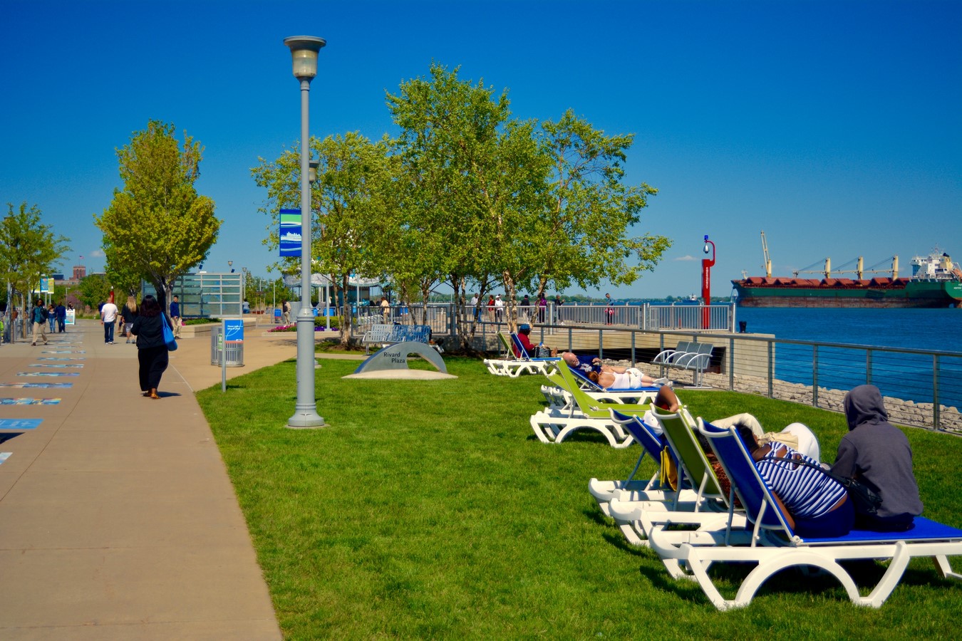 Water Spouts at Detroit Riverfront_©Tricia J