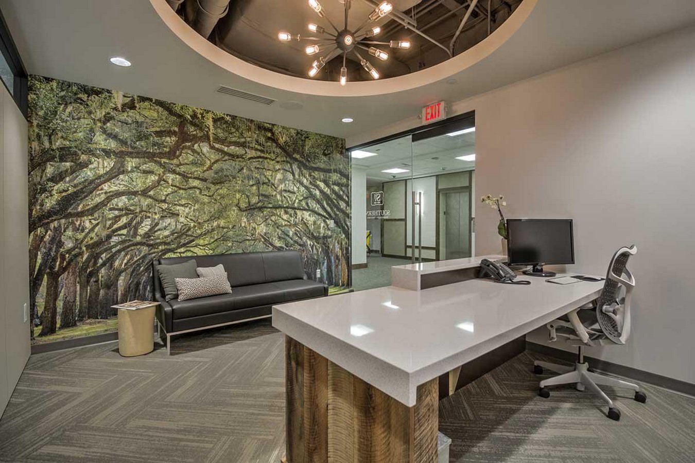 <span style="font-weight: 400;">southern hospitality ventures_©https://reeddesignarchitects.com/</span>