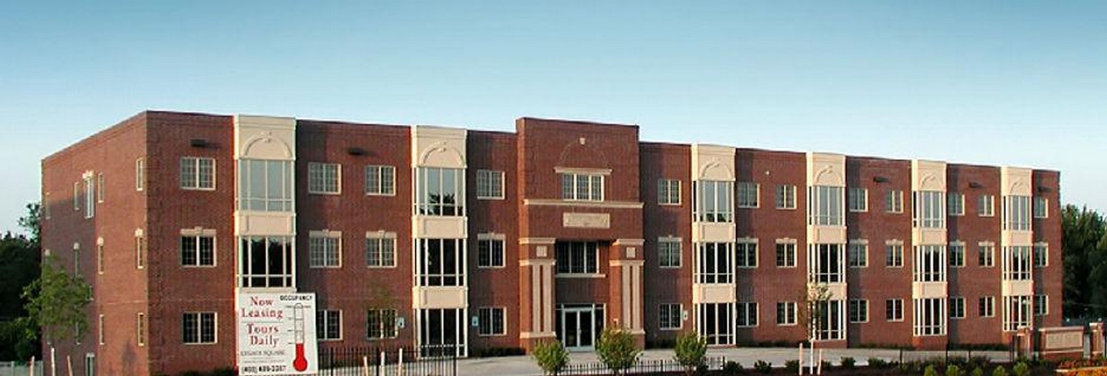 <span style="font-weight: 400;"> legacy square_©https://www.ssh-arch.com/</span>
