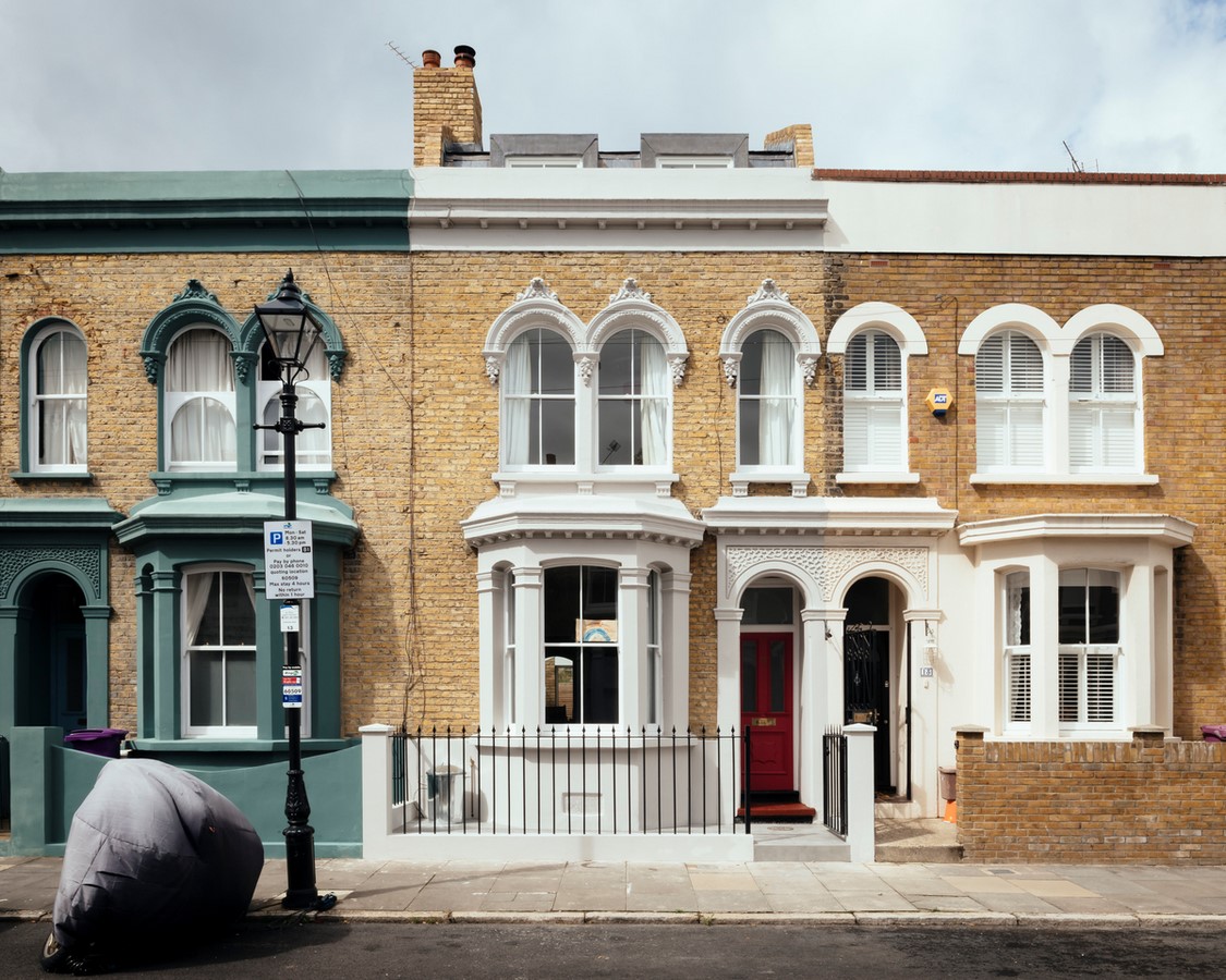 Strahan Road by Whittakar Parsons. Copyright Jim Stephenson : Sheet 7