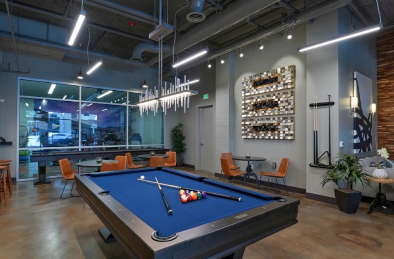 <span style="font-weight: 400;">Residential © </span><a href="https://turnkeydecor.com/"><span style="font-weight: 400;">turnkeydecor.com/</span></a>