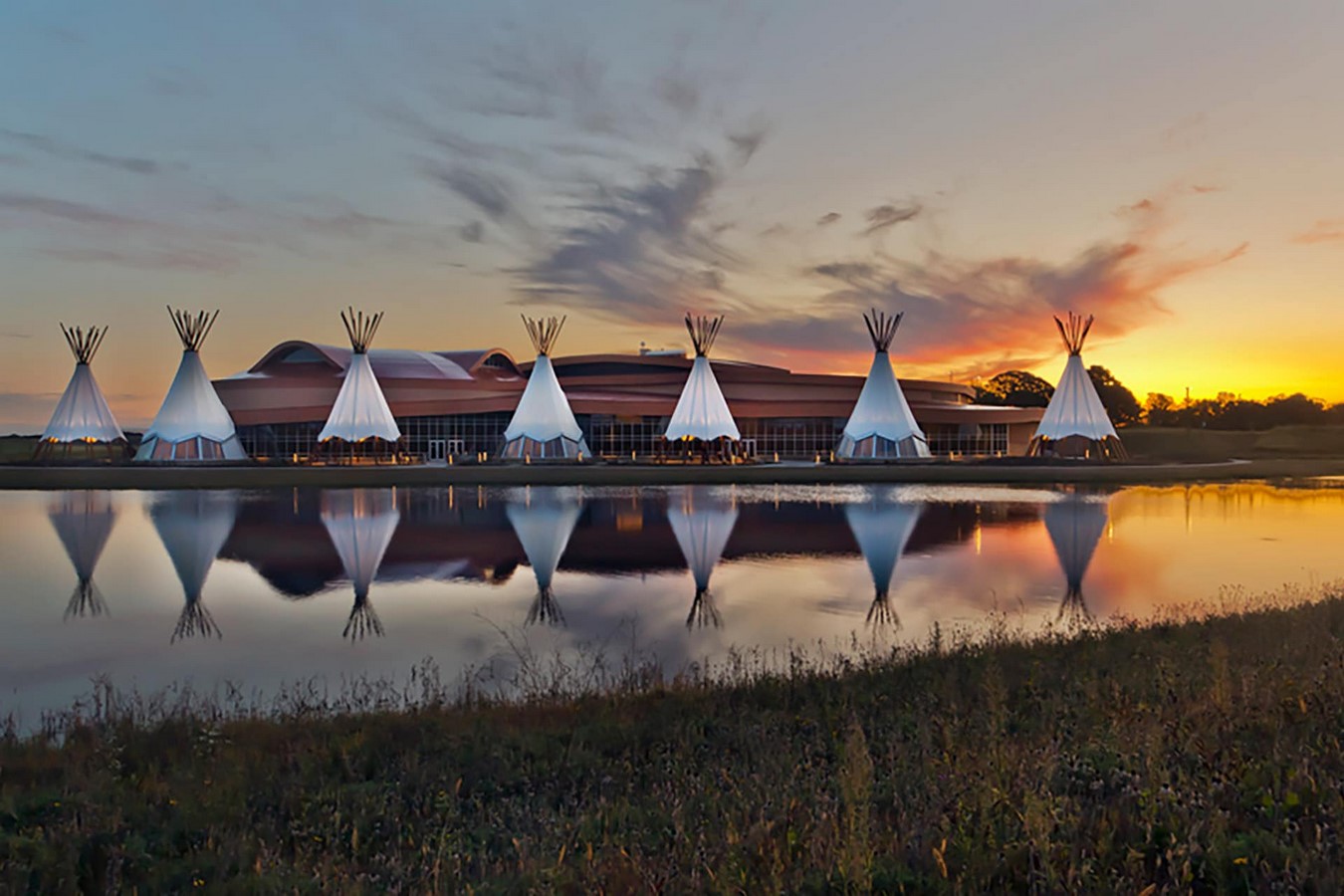 <span style="font-weight: 400;">Worth Group - Shakopee Mdewakanton Sioux Community Cultural Center, MN © </span><span style="font-weight: 400;">worthgroup.com/</span>