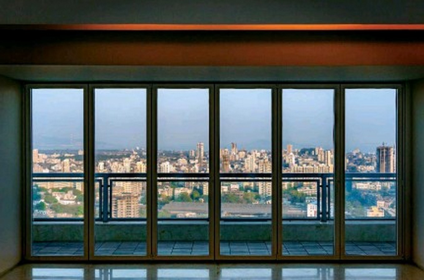 An overview of The Shifting city …city of arrivals and arrived-in [Exhibition] - Sheet8