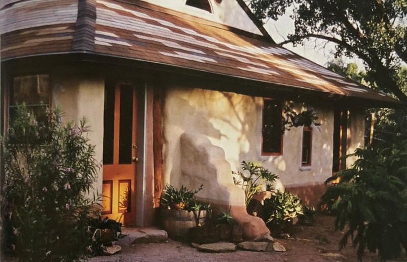 Book in Focus: Earthbag Building: The Tools, Tricks and Techniques - Book by Donald Kiffmeyer and Kaki Hunter