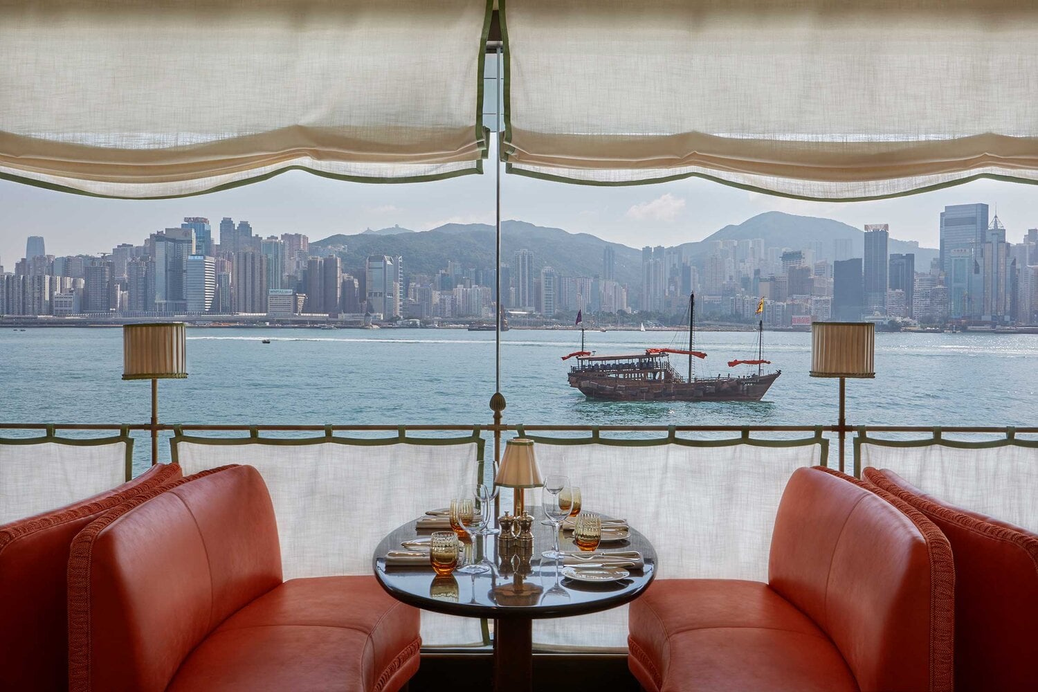 50 Top Restaurants with beautiful Interior Design