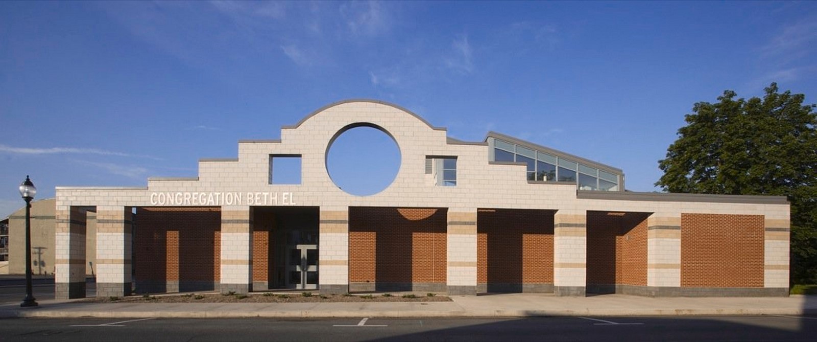 Front View of Congregational Beth El_Matt Wargo