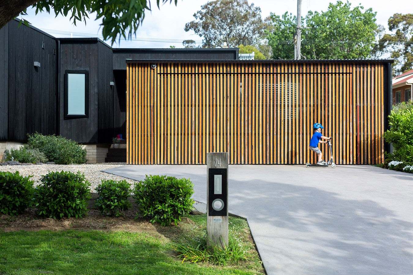 5084 Charred Timber House by Rob Henry Architects: Sheet 8
