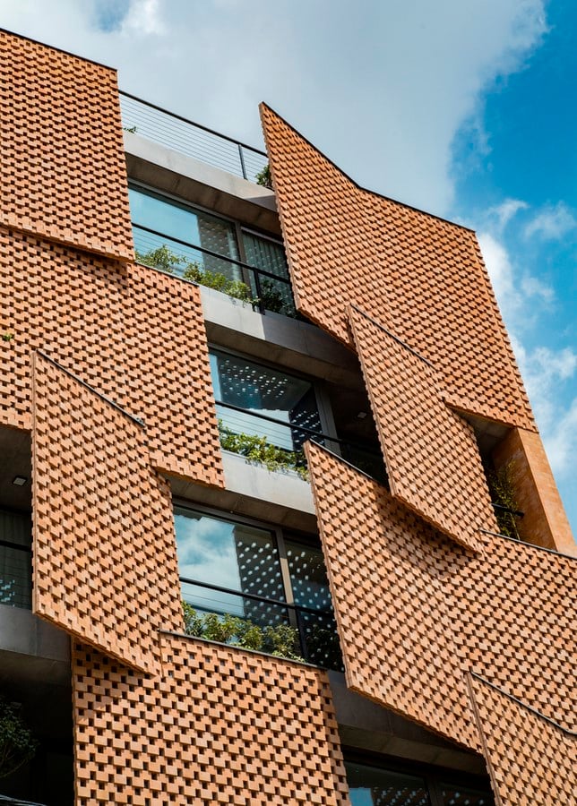 10 Examples of Innovative facade design solutions - Sheet15