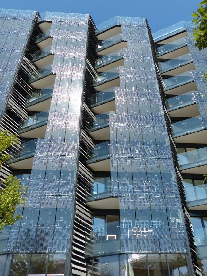 10 Examples of Innovative facade design solutions - Sheet7