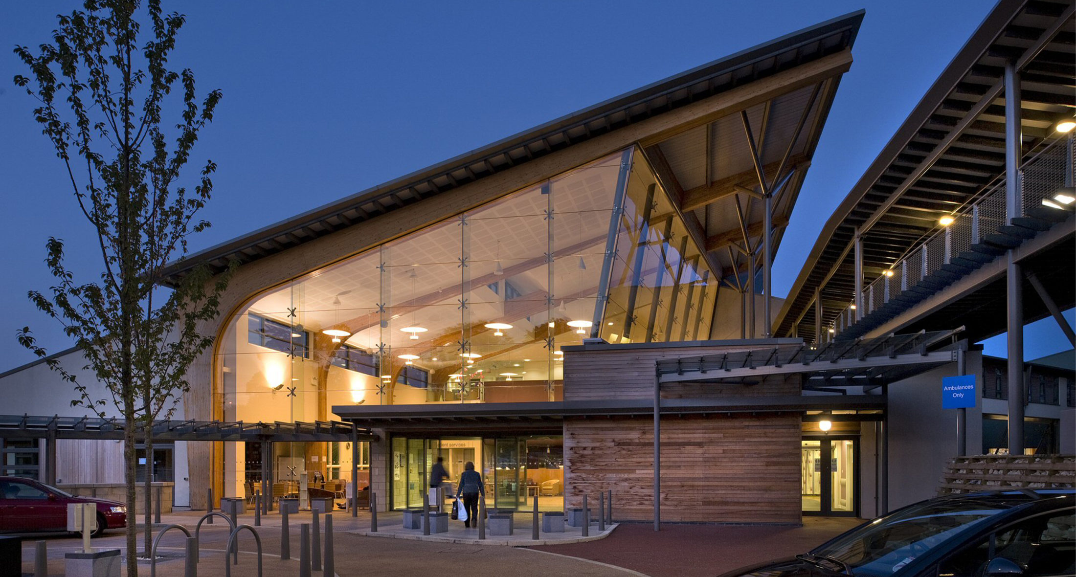 Queen’s Centre For Oncology & Haematology,_©https://hlmarchitects.com/