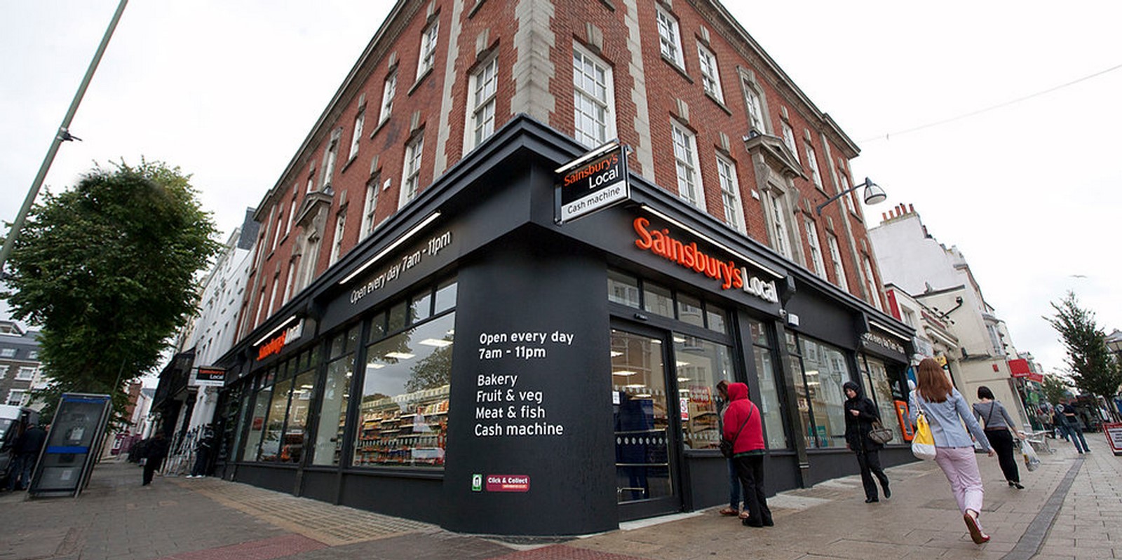 sainsbury’s local_©https://www.biophilicarchitecture.co.uk/