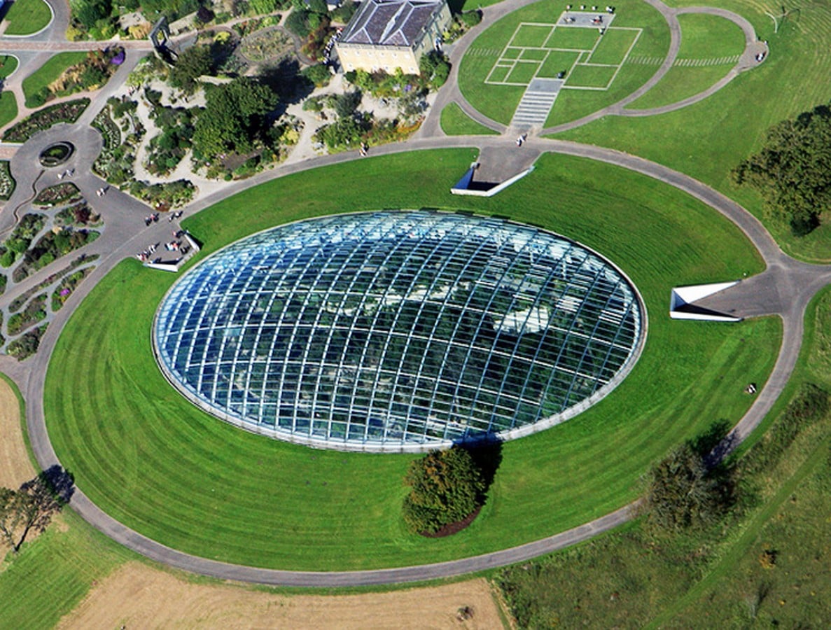 15 Iconic Glass buildings around the world - Sheet21