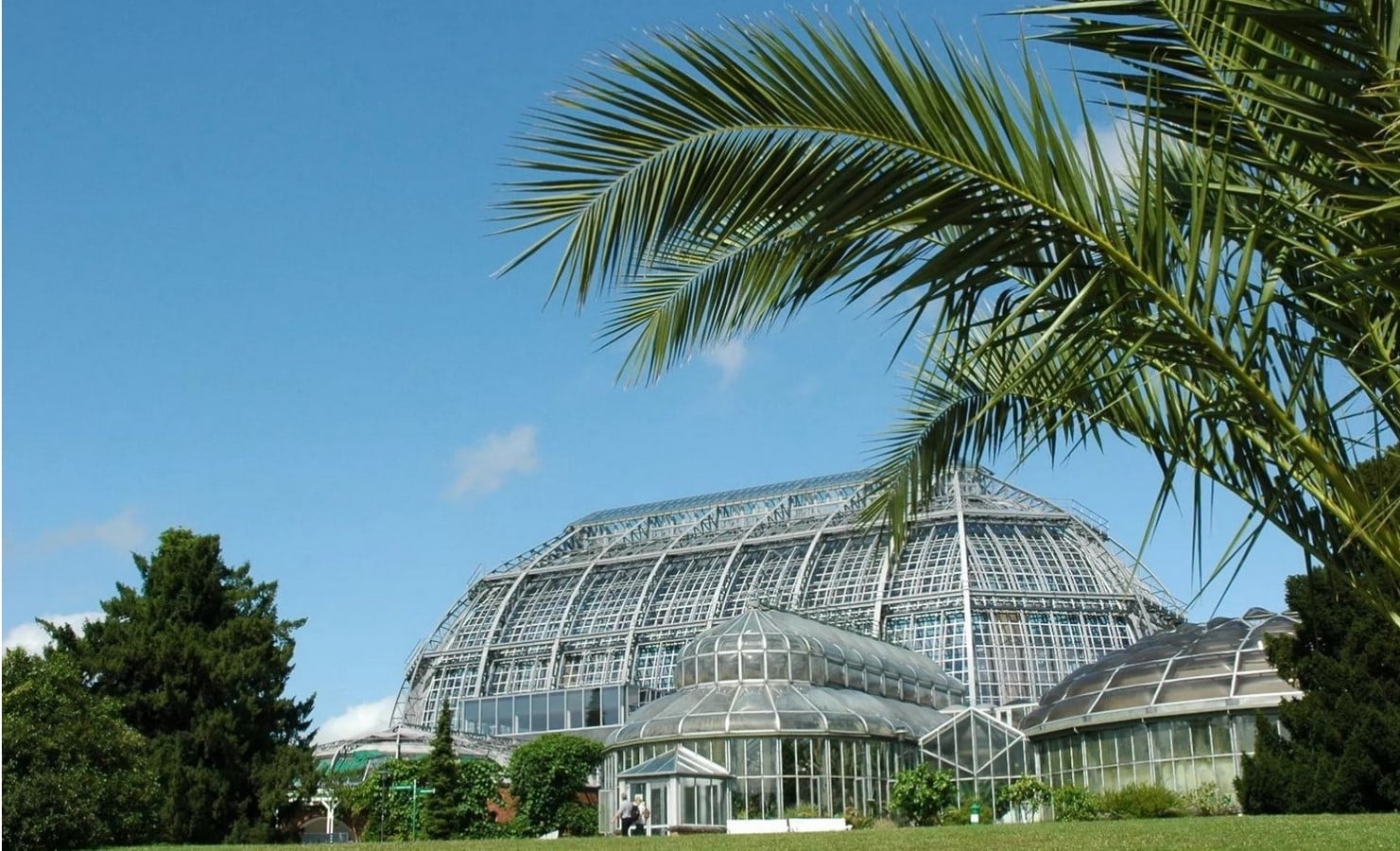 15 Iconic Glass buildings around the world - Sheet5