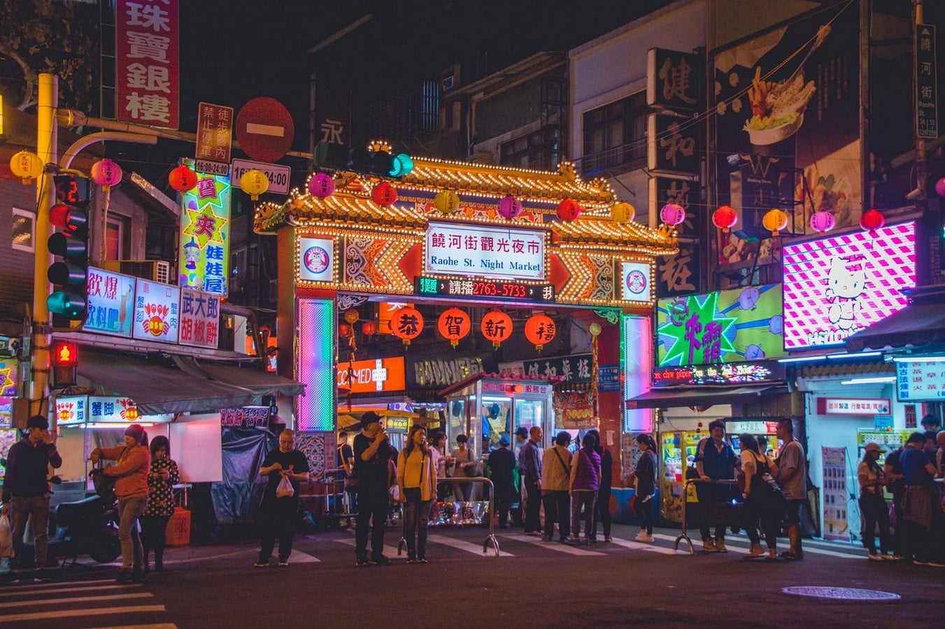 20 Cities shaped by tourism- effects of tourism on urban planning