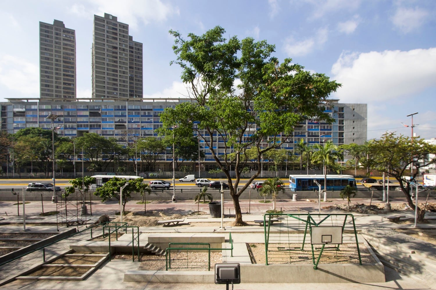 Urban Amenities, Sports Lot, Caracas, Venezuela, Architects- RicardoSanz Sosa and Rodrigo Marin Briceno - Sheet1