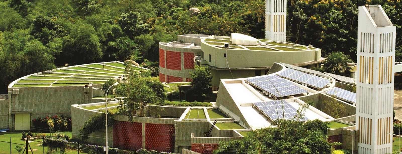 Past, Present and Future: Green Architecture Sheet4