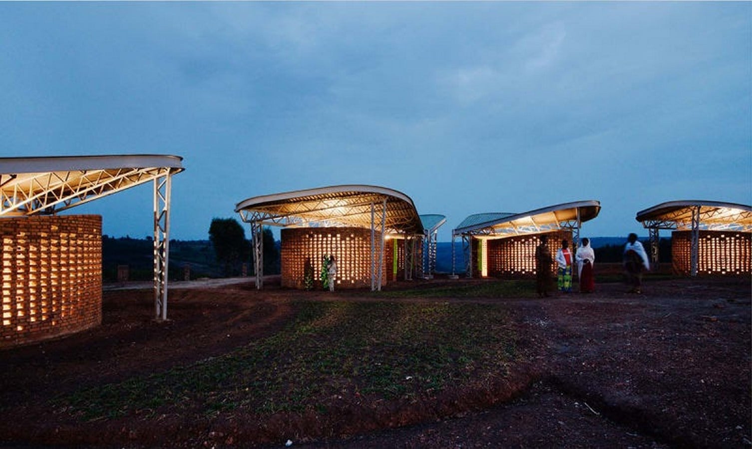 Reasons why architects should practise humanitarian architecture Sheet2