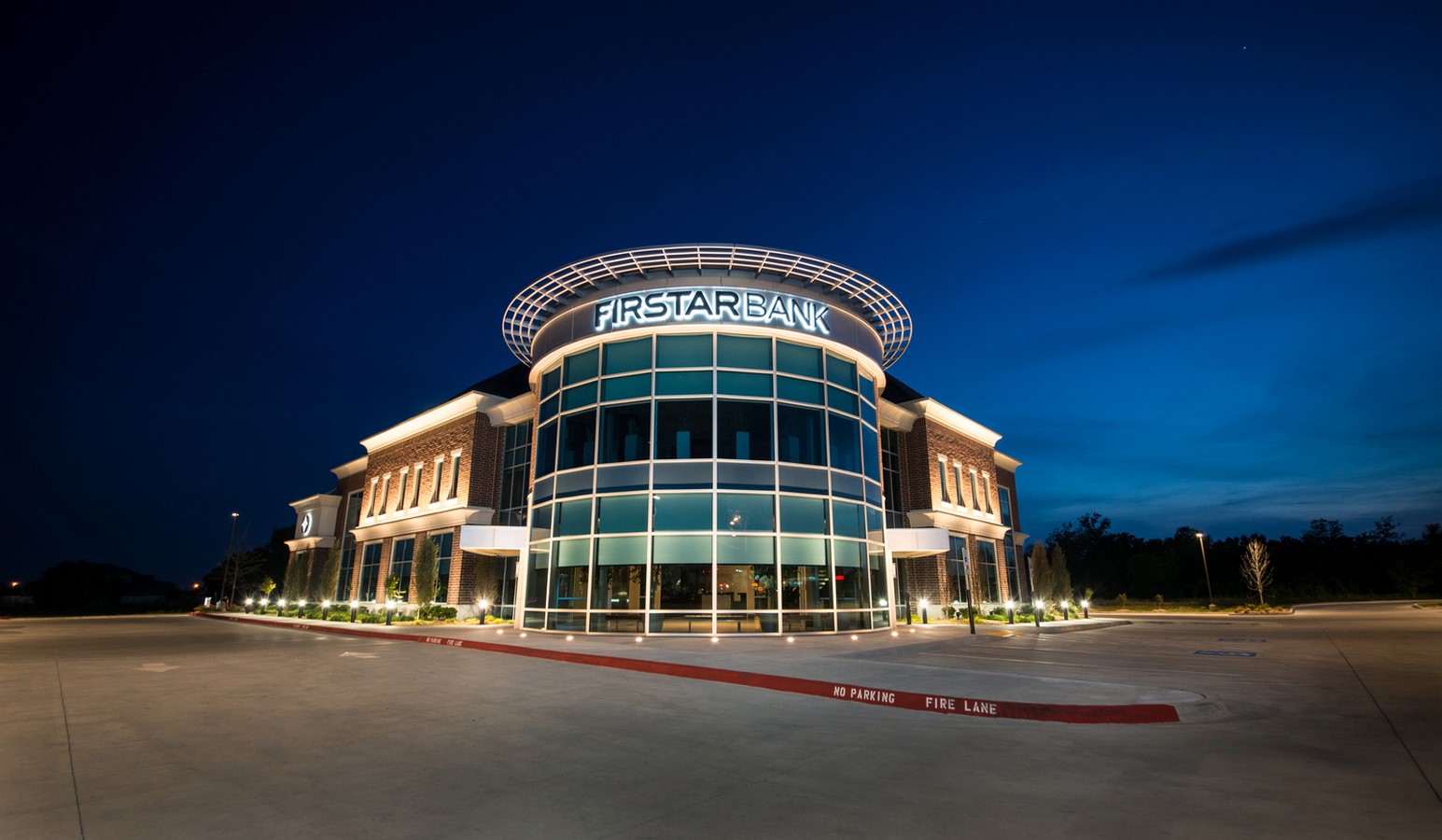 firstar bank_©http://www.wdesignsite.com/