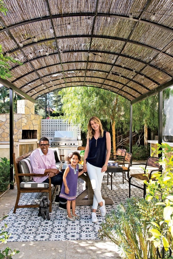 An inside look at all the houses owned by Ellen Pompeo Sheet11