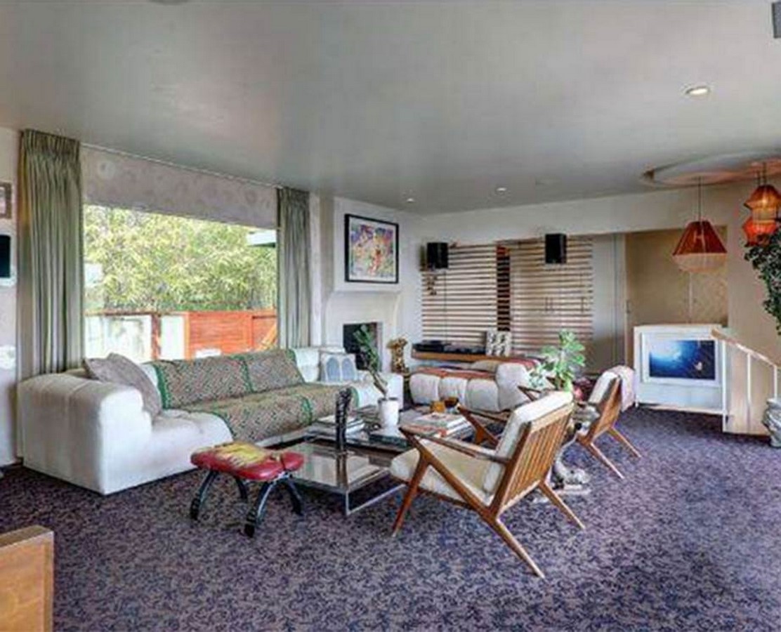 An inside look at all the houses owned by Ryan Gosling Sheet1