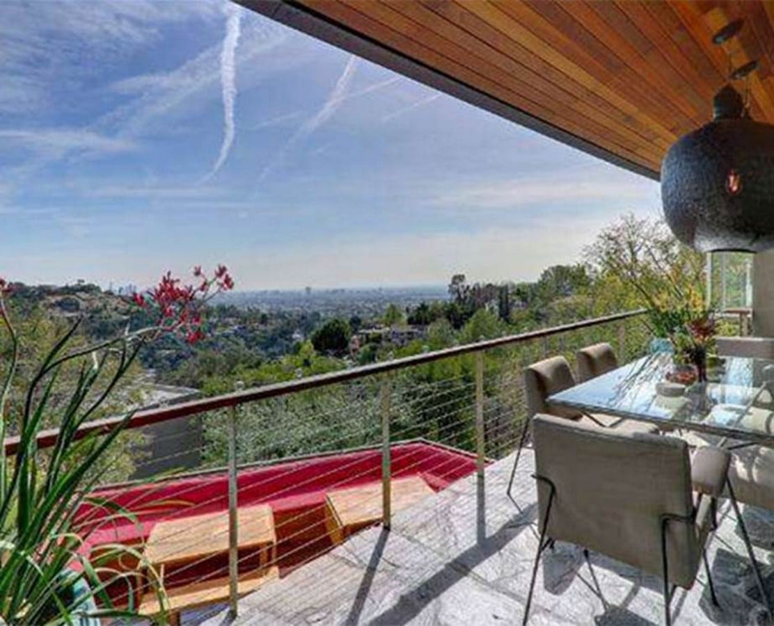 An inside look at all the houses owned by Ryan Gosling Sheet6