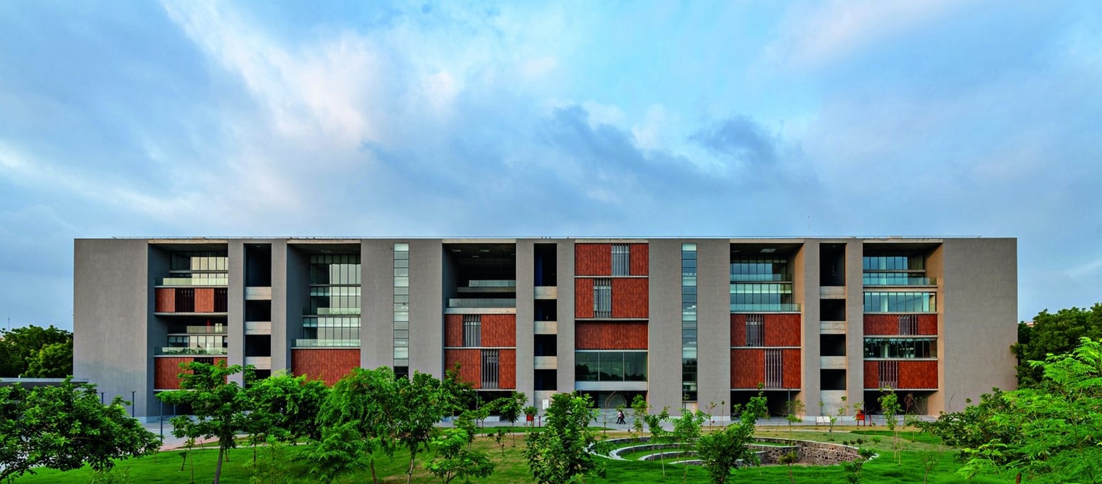 School of Arts and Sciences at Ahmedabad University by Rahul Mehrotra: Re-imagining Learning Sheet1
