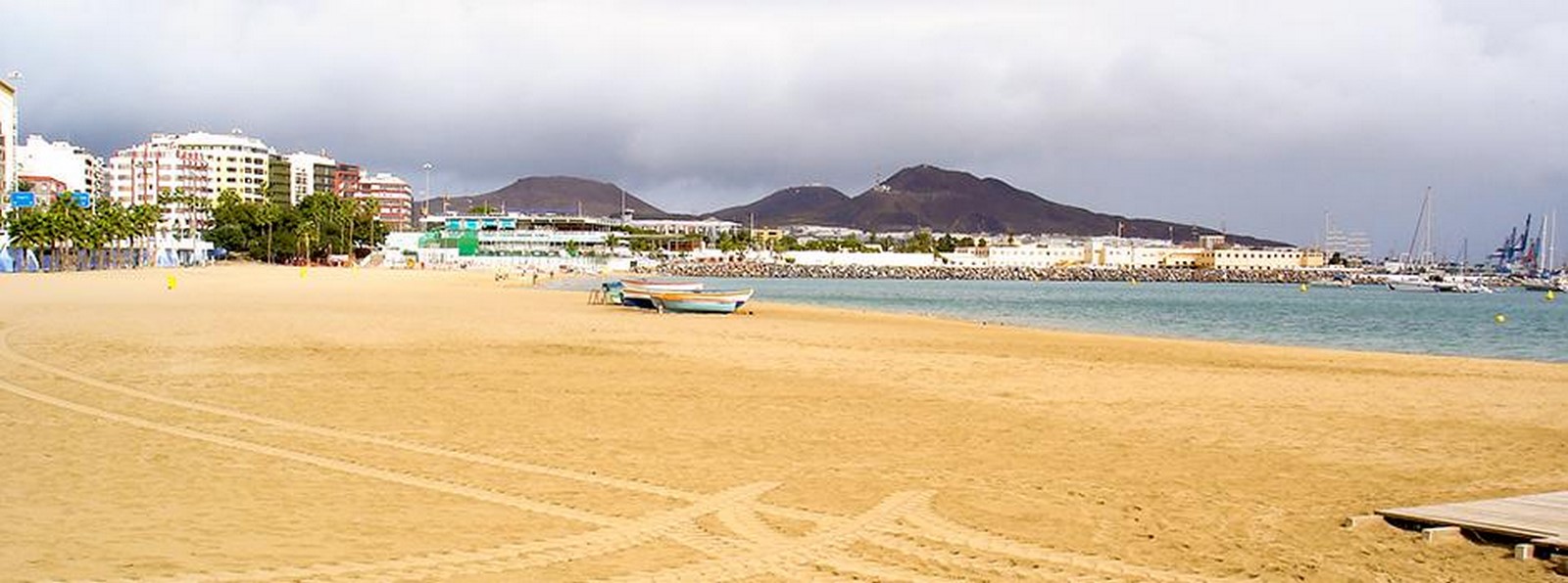 Architecture of Cities: Las Palmas: One of the largest cities in Spain Sheet6