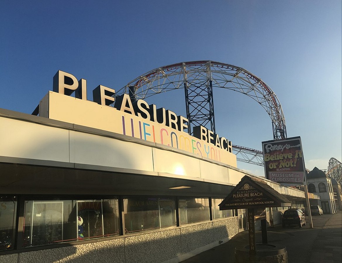 An Architecture Review of Blackpool Pleasure Beach, UK Sheet2