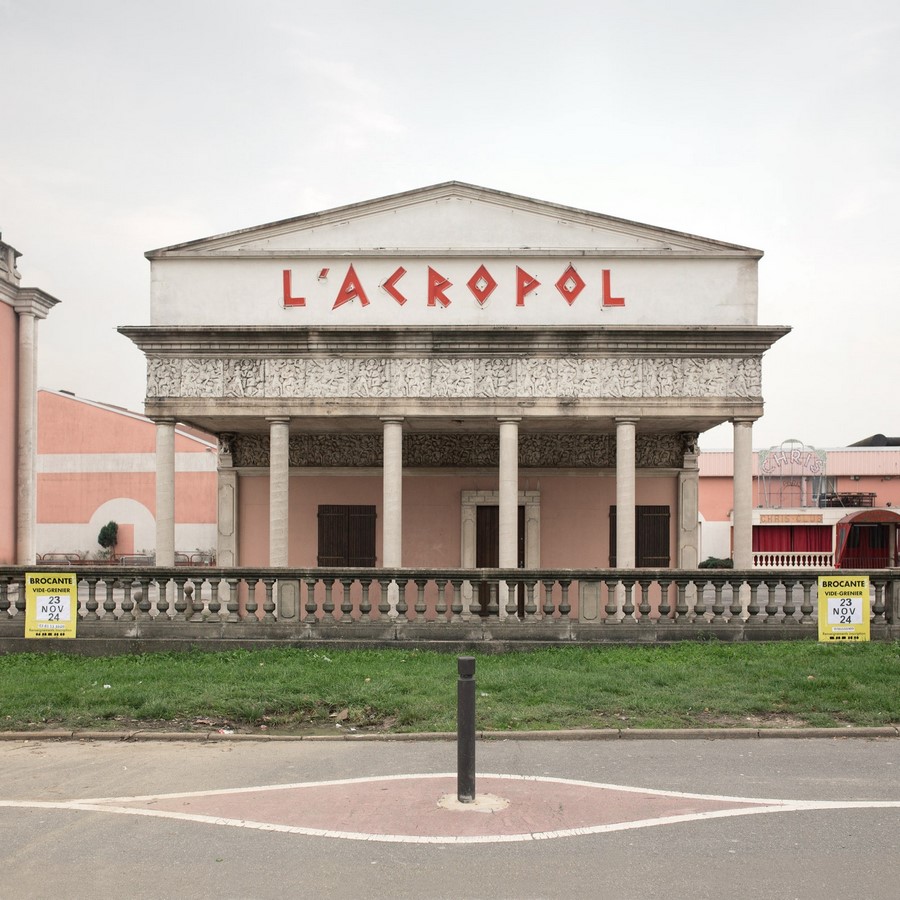 Kitsch Architecture: Developed by industrialization and urbanization Sheet4
