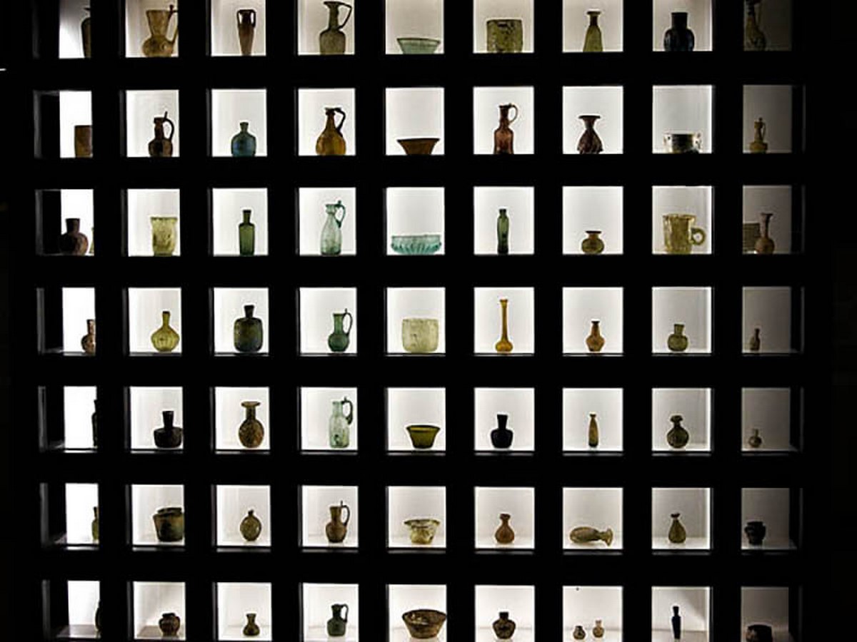 Glassware and Ceramic Museum of Iran by Hans Hollein: Palace turned Museum Sheet1