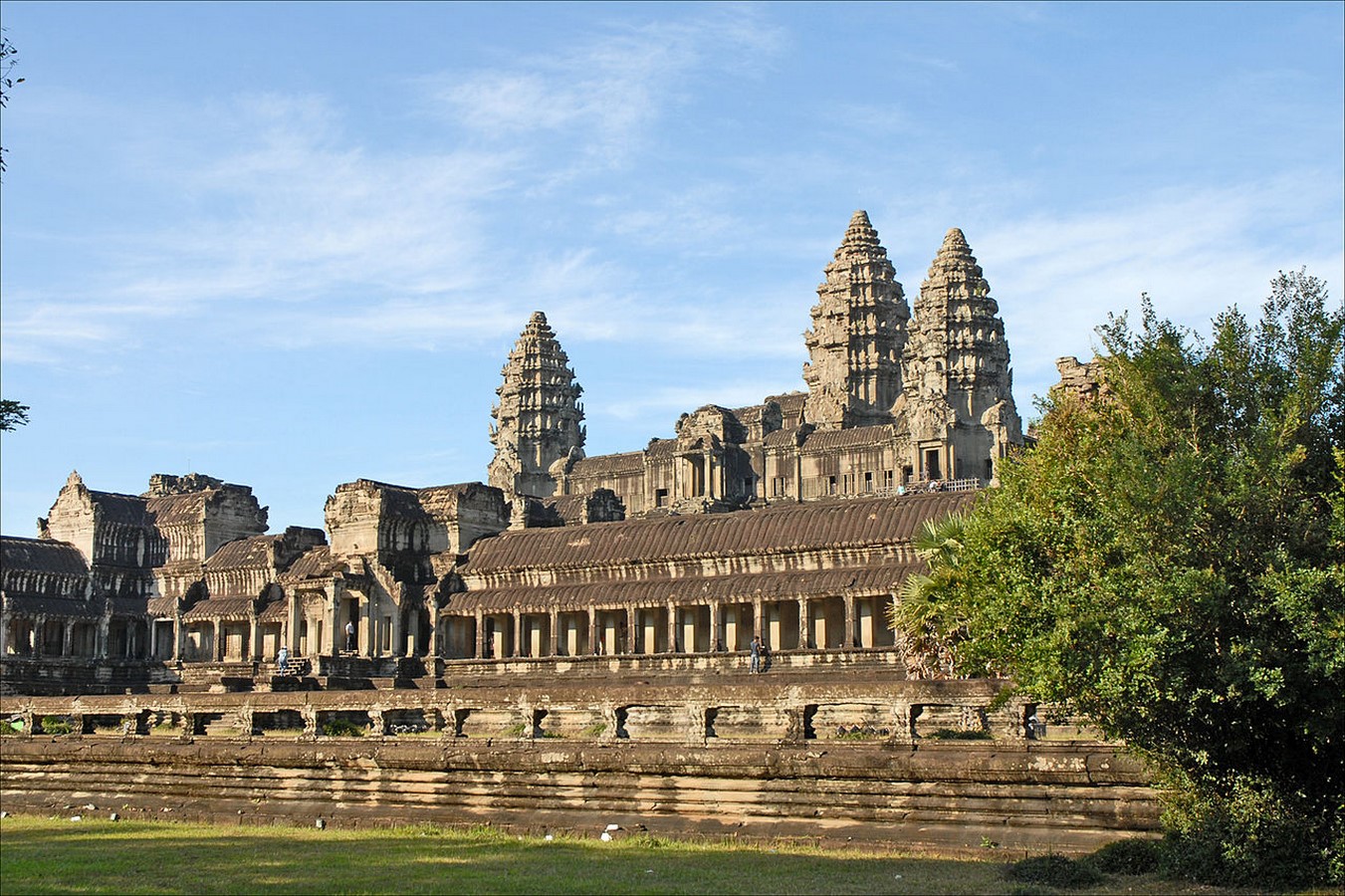 Angkor Wat and its magnificent Khmer story Sheet6