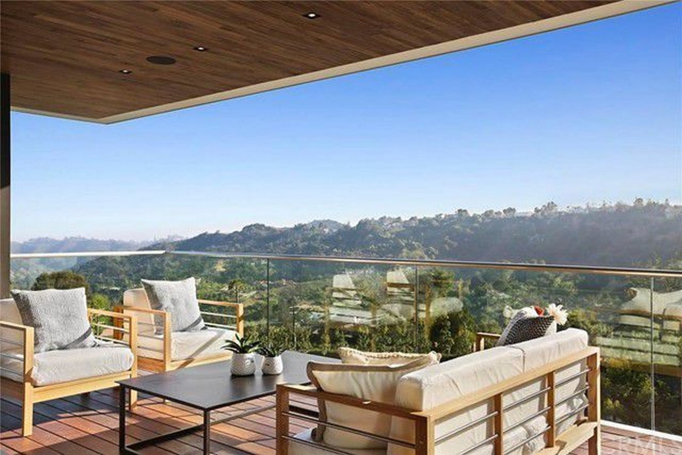 An inside look at all the houses owned by Zedd Sheet19