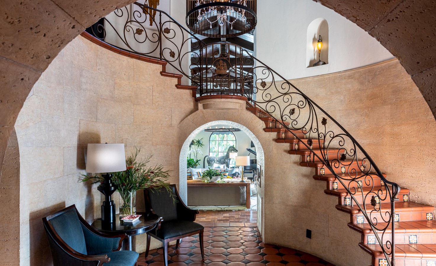 An inside look at all the houses owned by Jesse Tyler Ferguson Sheet3