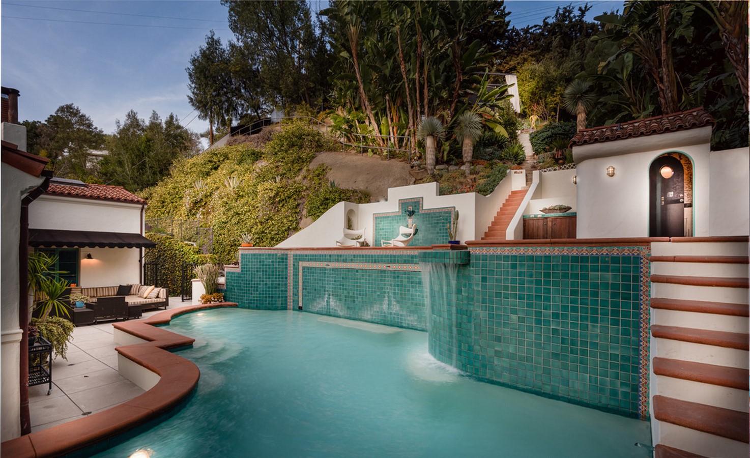 An inside look at all the houses owned by Jesse Tyler Ferguson Sheet6